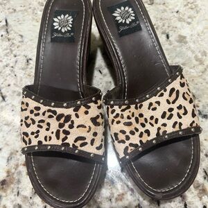 Yellow Box Leopard Print Brown and Black Sandals